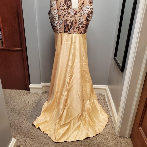 New Gold Floral Formal Asymmetrical Dress - Picture 3 of 8